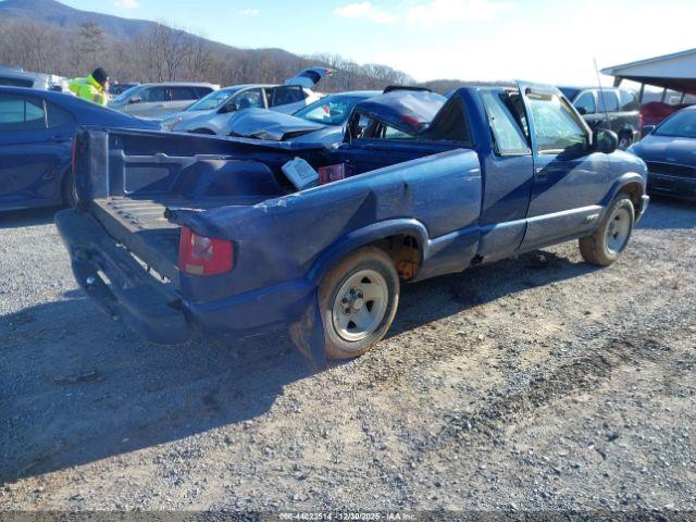 Chevrolet S-10 Ls Image 3