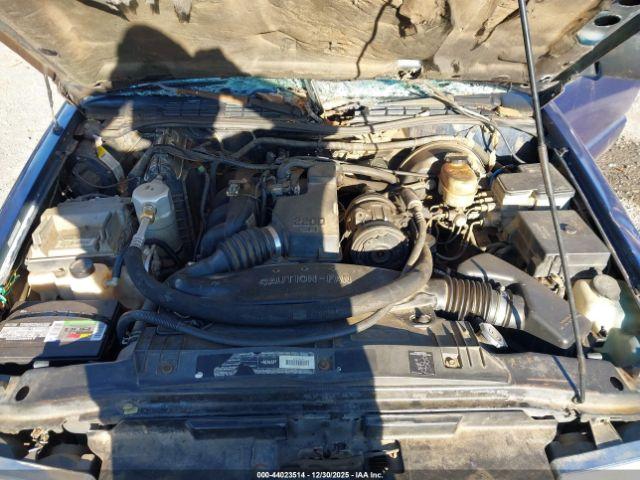 Chevrolet S-10 Ls Image 4