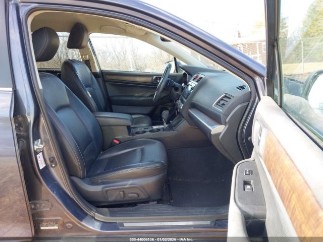Subaru Outback 2.5i Limited Image 20