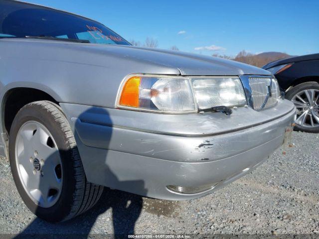Volvo 960 Image 10