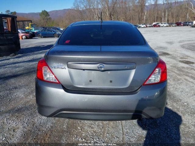 Nissan Versa 1.6 S Image 15