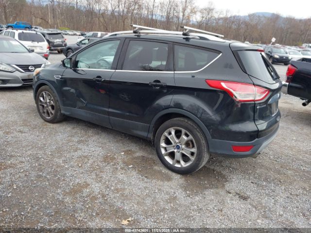 Ford Escape Titanium Image 2