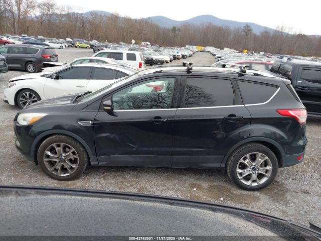 Ford Escape Titanium Image 7