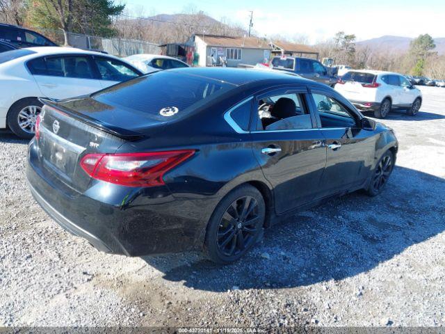 Nissan Altima 2.5 Sr Image 16