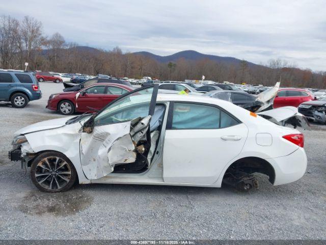 Toyota Corolla Se Image 17