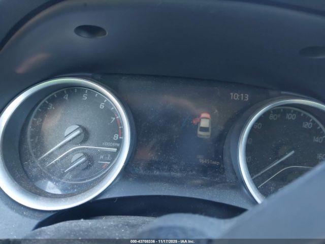 Toyota Camry Xle Image 6