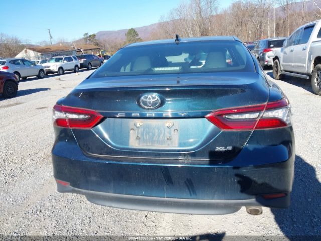 Toyota Camry Xle Image 14