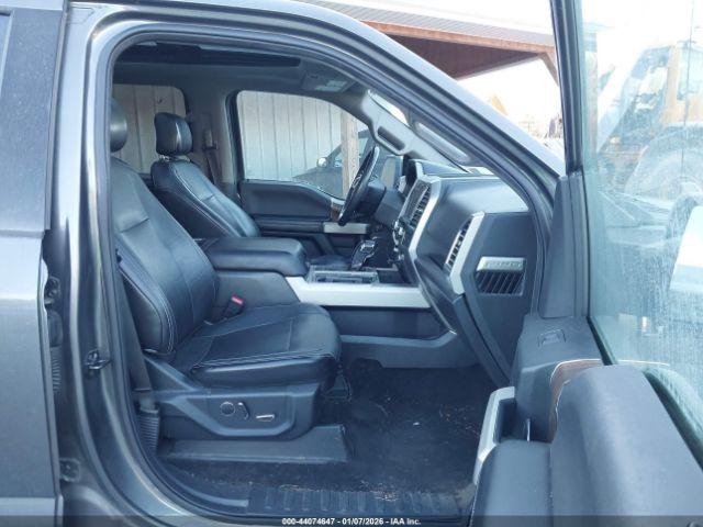 Ford F-150 Lariat Image 5