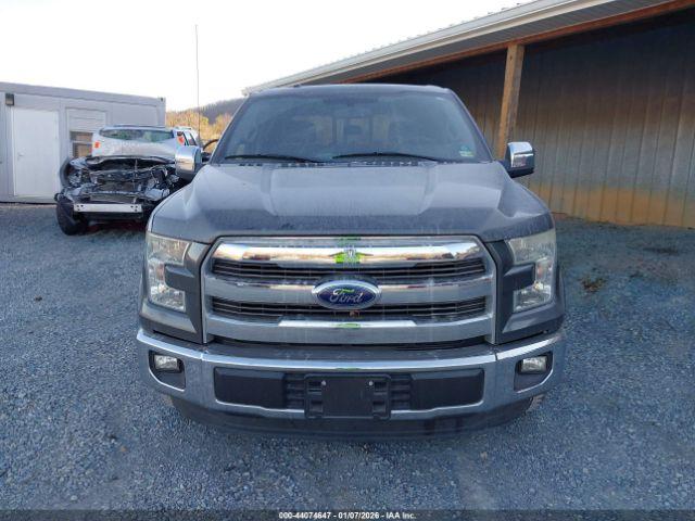 Ford F-150 Lariat Image 17