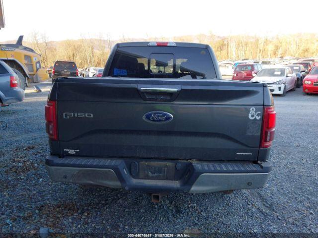 Ford F-150 Lariat Image 15