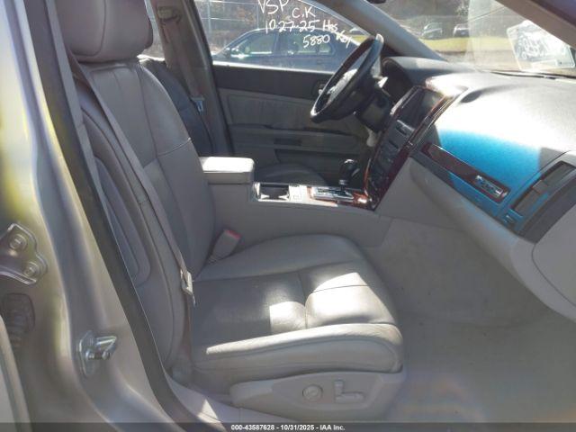 Cadillac STS V8 Image 16