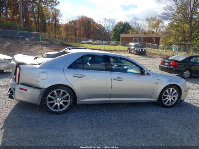 Cadillac STS V8 Image 2