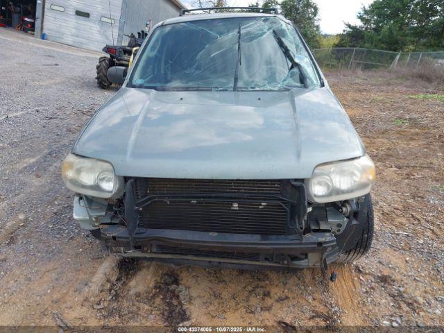 Ford Escape Image 8