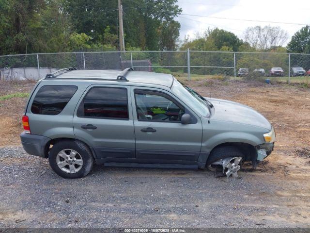 Ford Escape Image 12