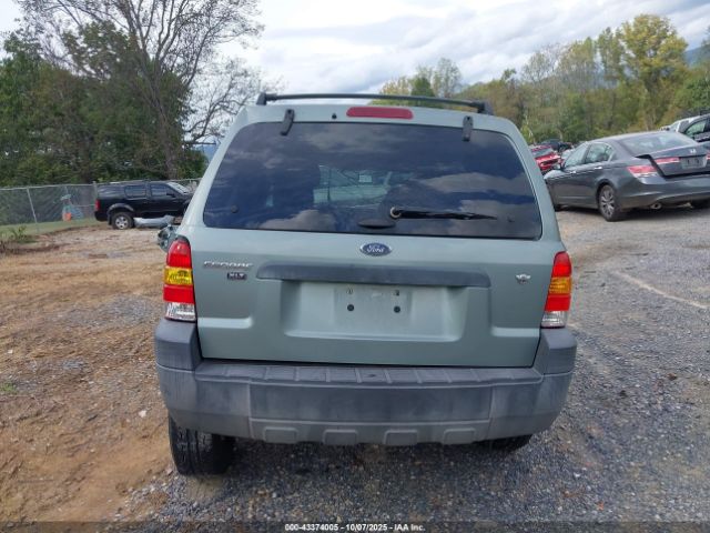 Ford Escape Image 16