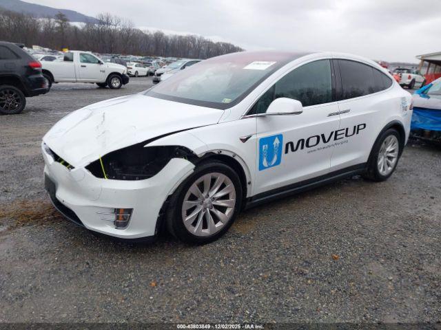 Tesla Model X Image 6