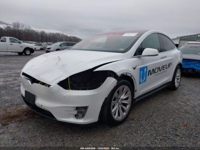 Tesla Model X Image 4