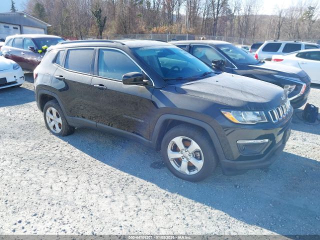 Jeep Compass Latitude 4x4 Image 1