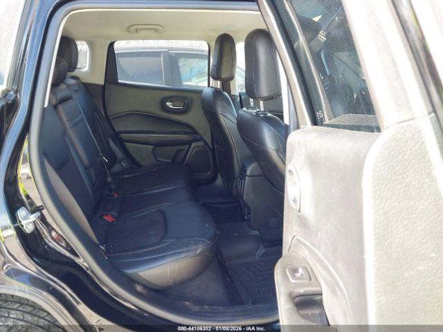 Jeep Compass Latitude 4x4 Image 10